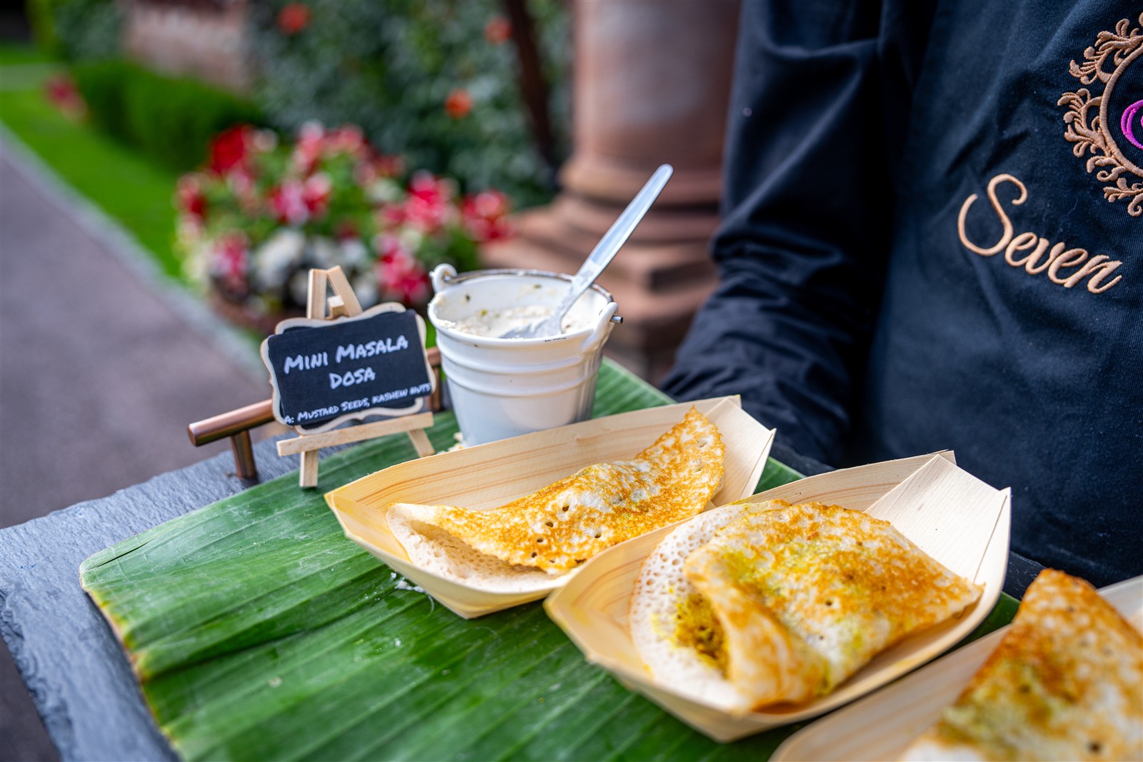 Mini masala dosas served with chutney